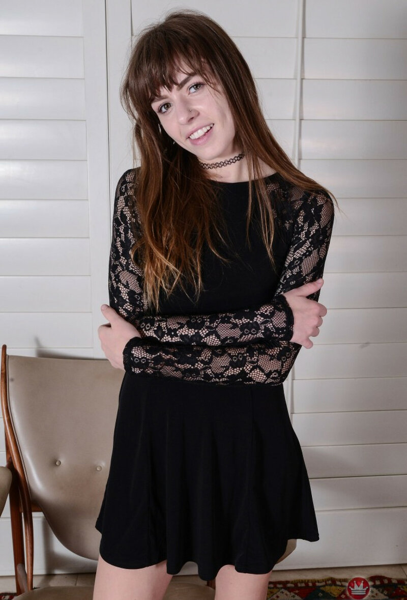 Зульфия, 22 года, 2 размер груди